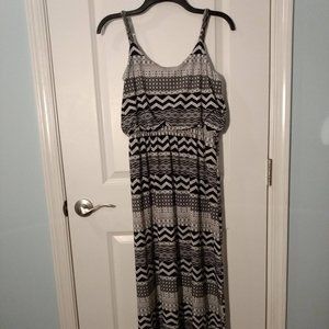 Black/White Patterned Spaghetti Strap Maxi Dress